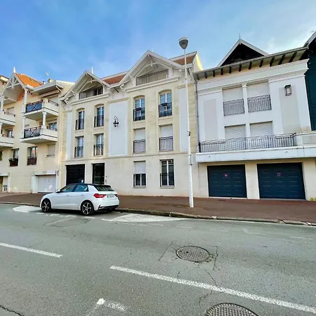 Le 48 By Interhome Apartamento *